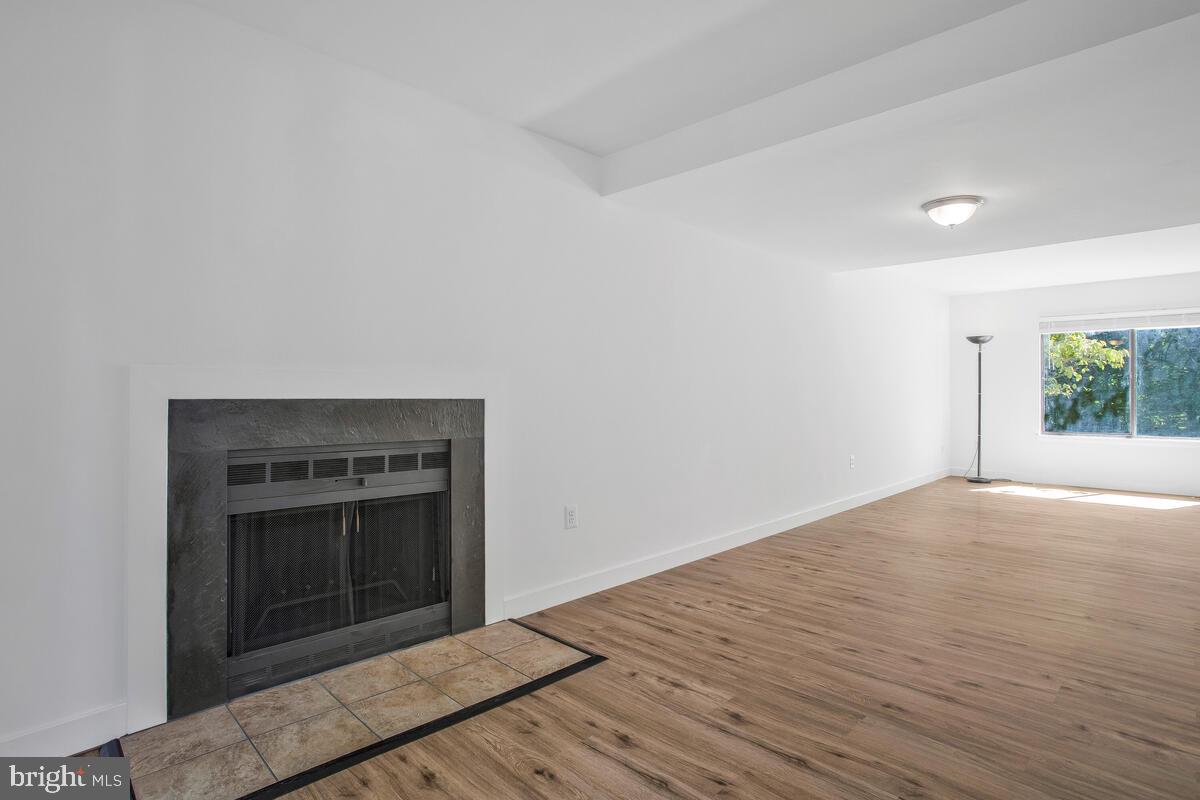 KIMBERLY WOODS VILLAGE - Residential