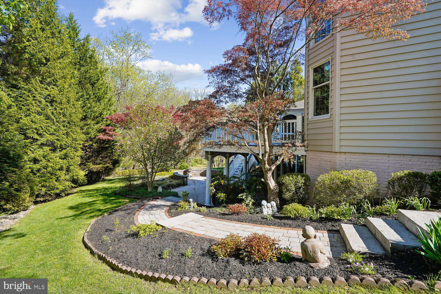 HUNTER MILL ESTATES - Residential