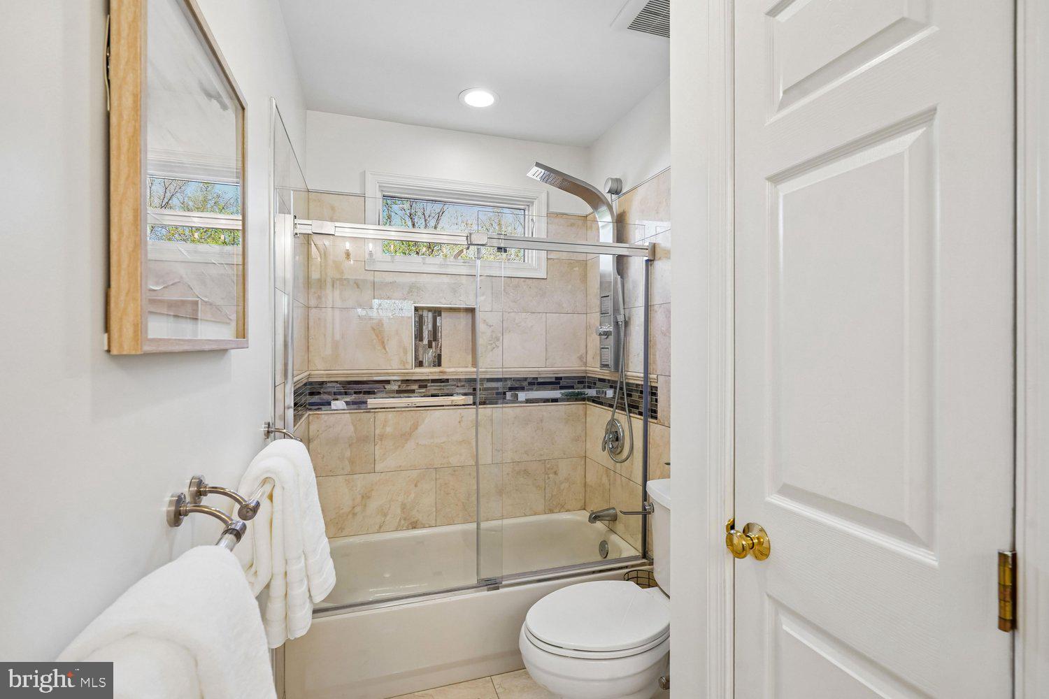 HUNTER MILL ESTATES - Residential