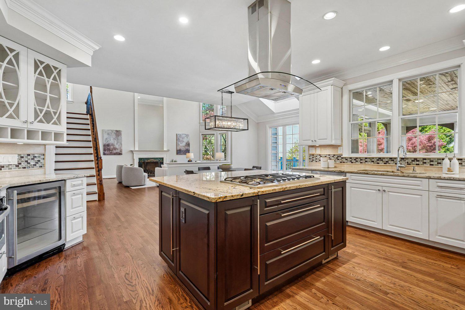 HUNTER MILL ESTATES - Residential