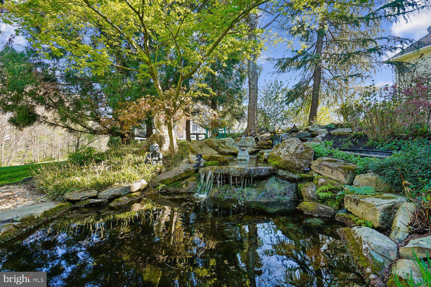 HUNTER MILL ESTATES - Residential