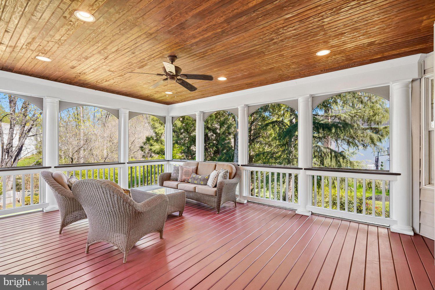 HUNTER MILL ESTATES - Residential