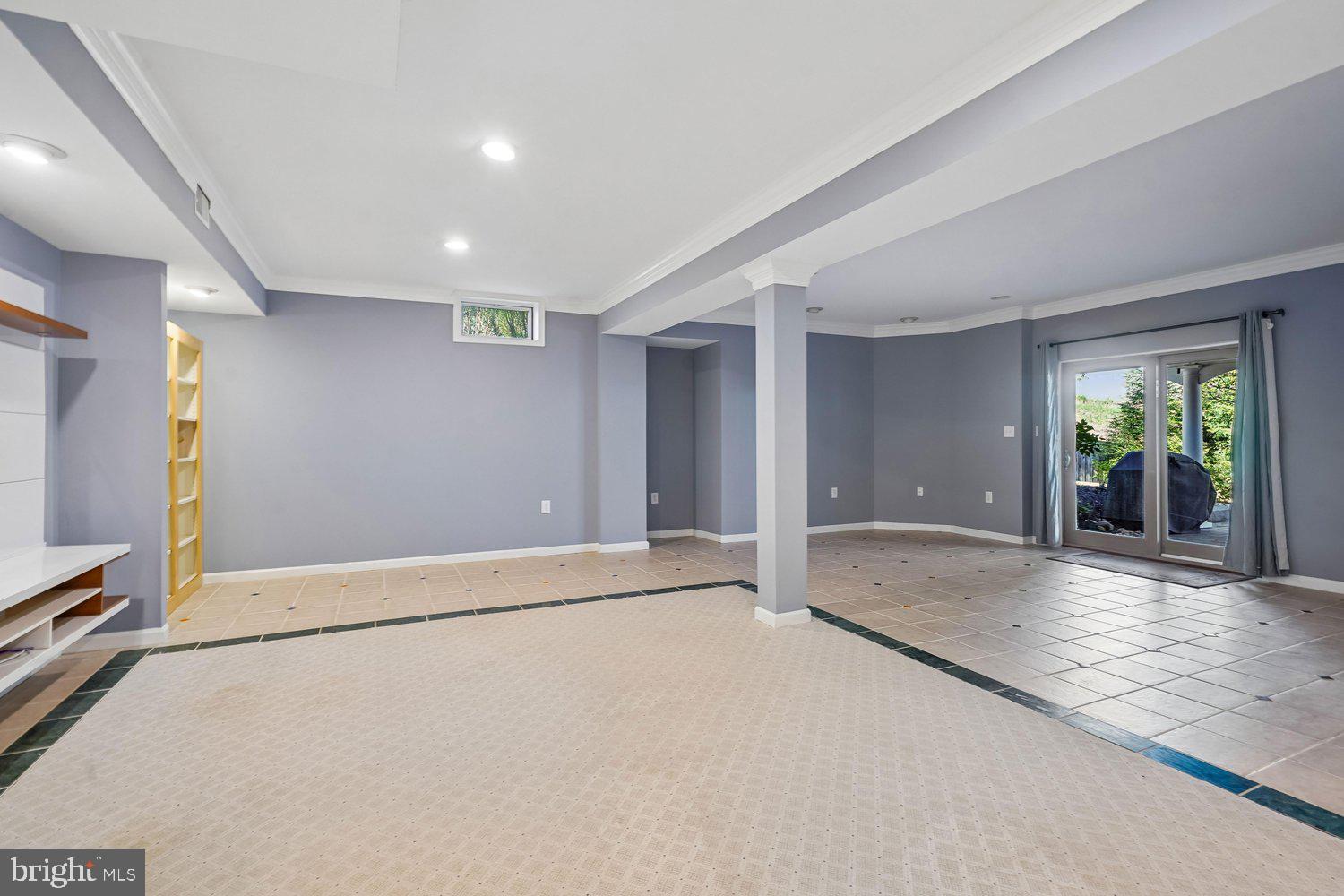 HUNTER MILL ESTATES - Residential