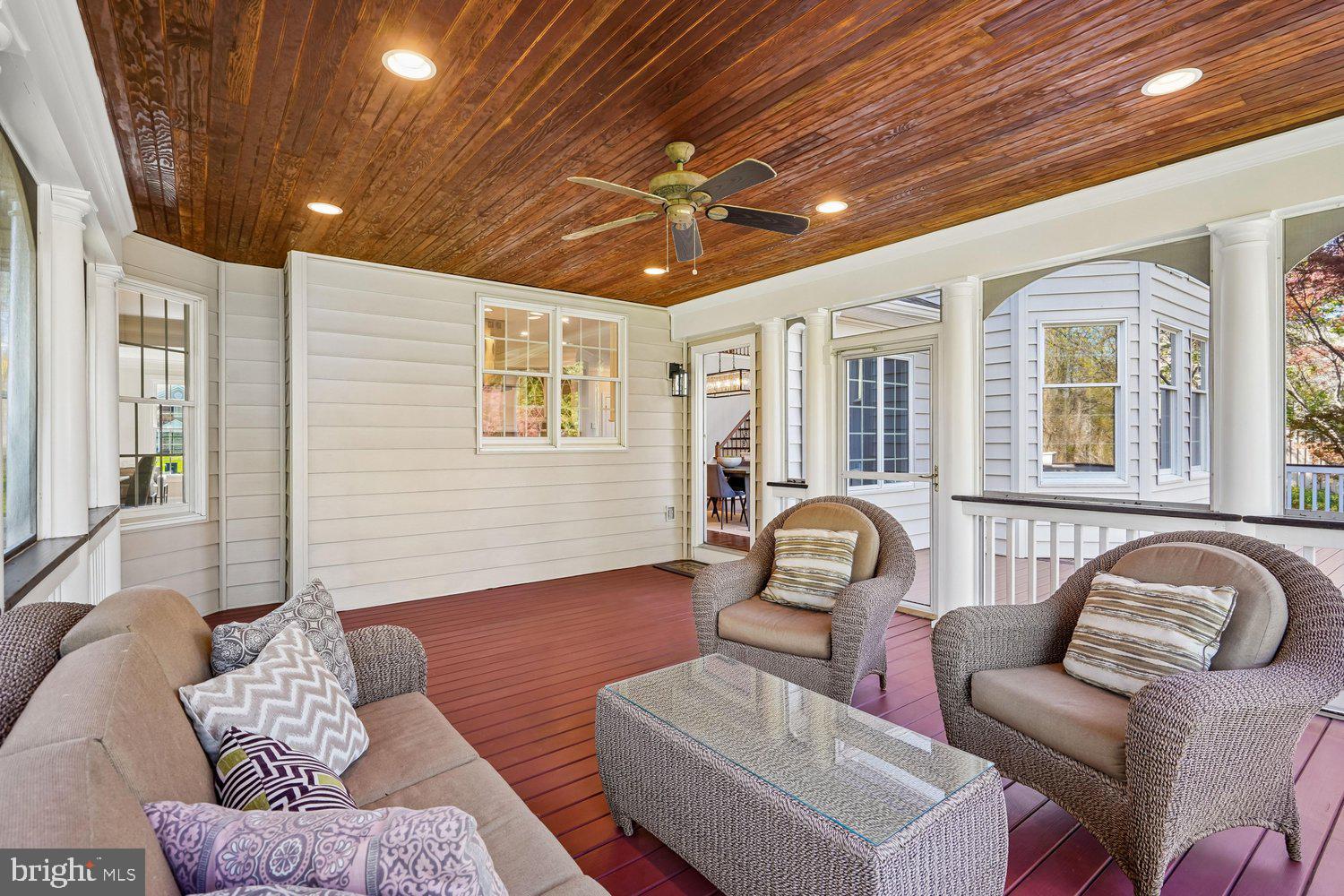 HUNTER MILL ESTATES - Residential