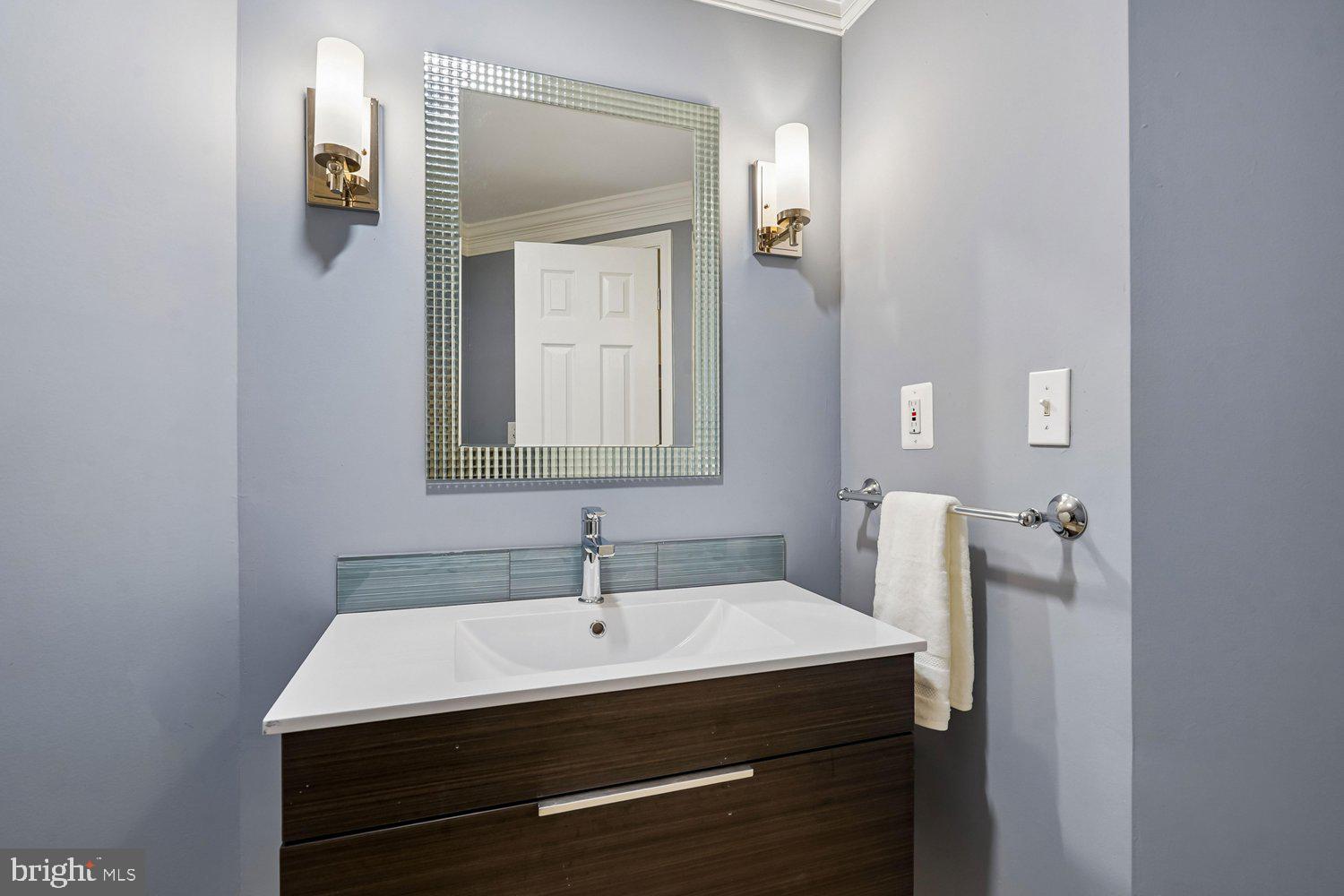 HUNTER MILL ESTATES - Residential