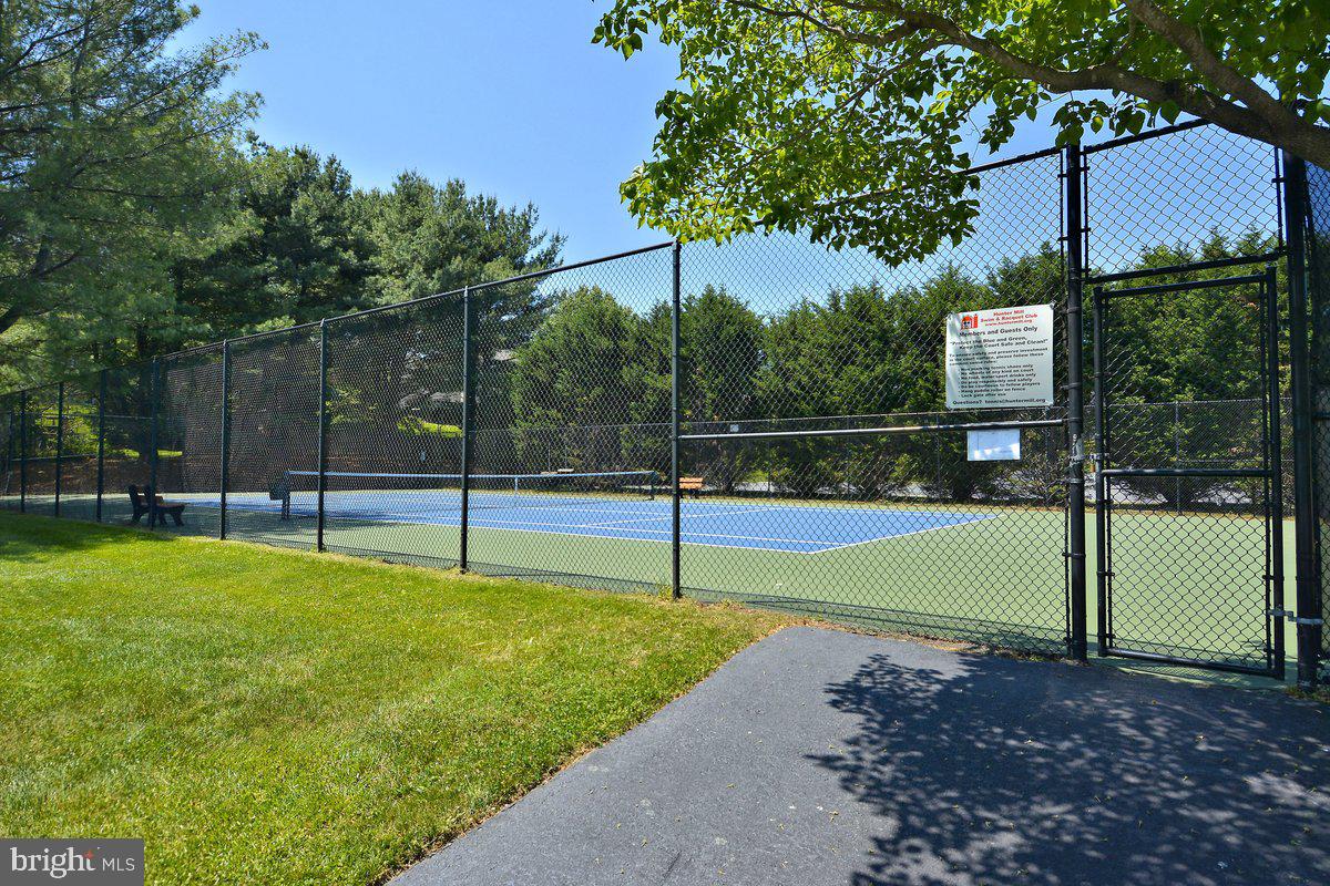 HUNTER MILL ESTATES - Residential