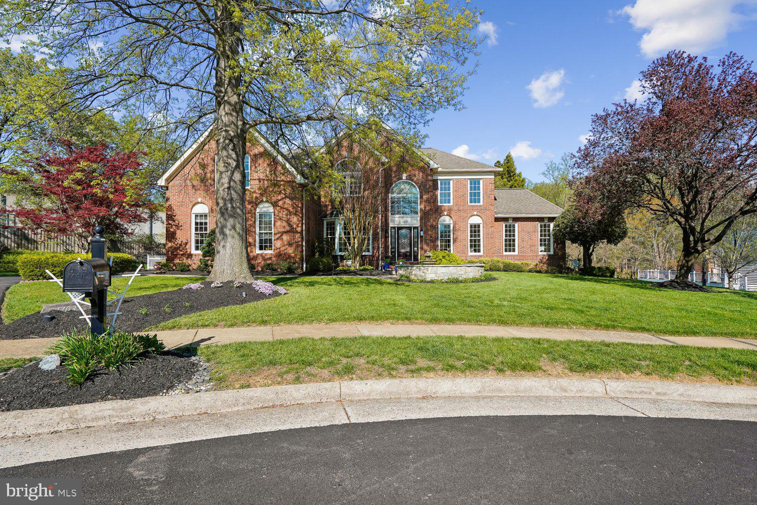 HUNTER MILL ESTATES - Residential