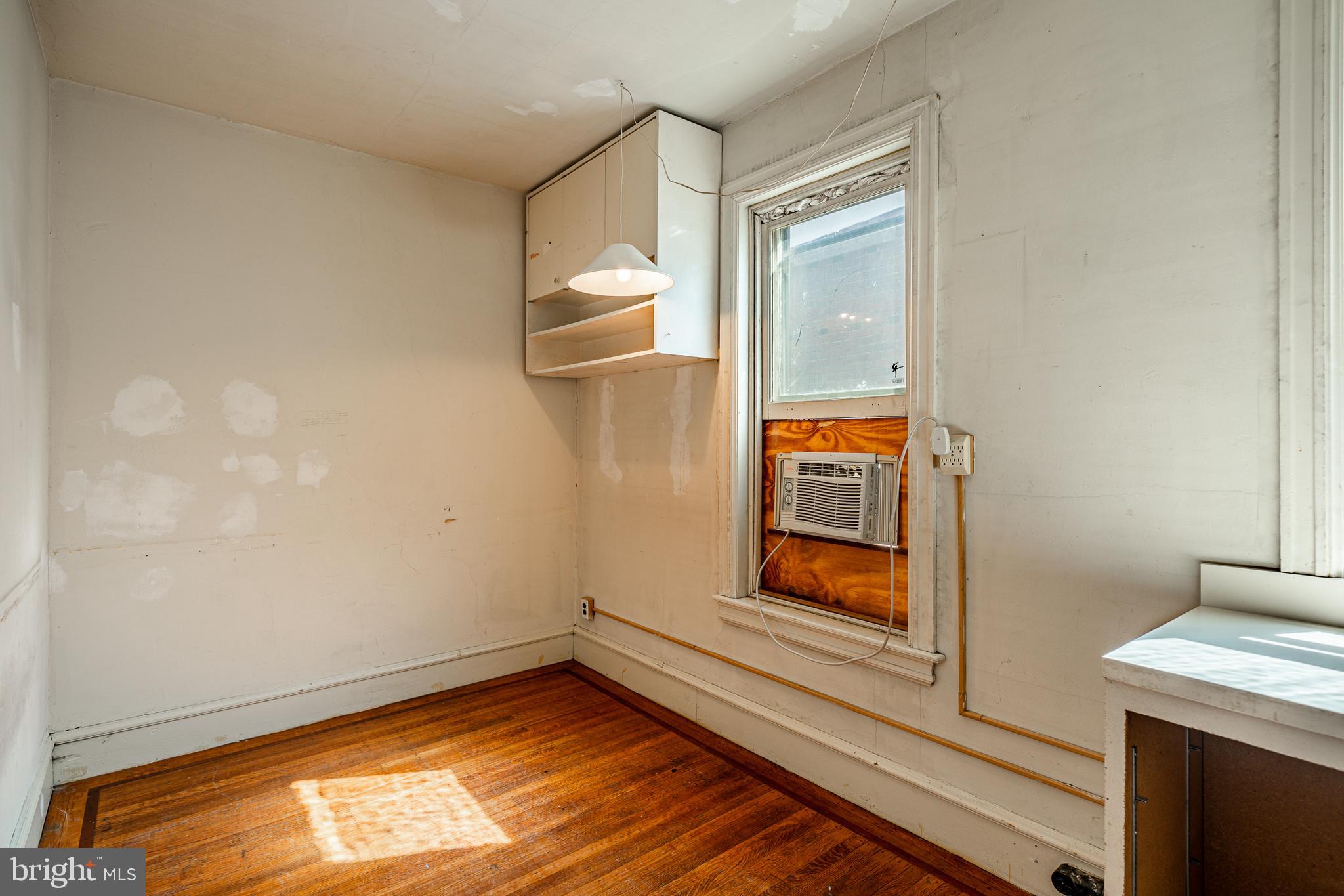 POWELTON VILLAGE - Residential