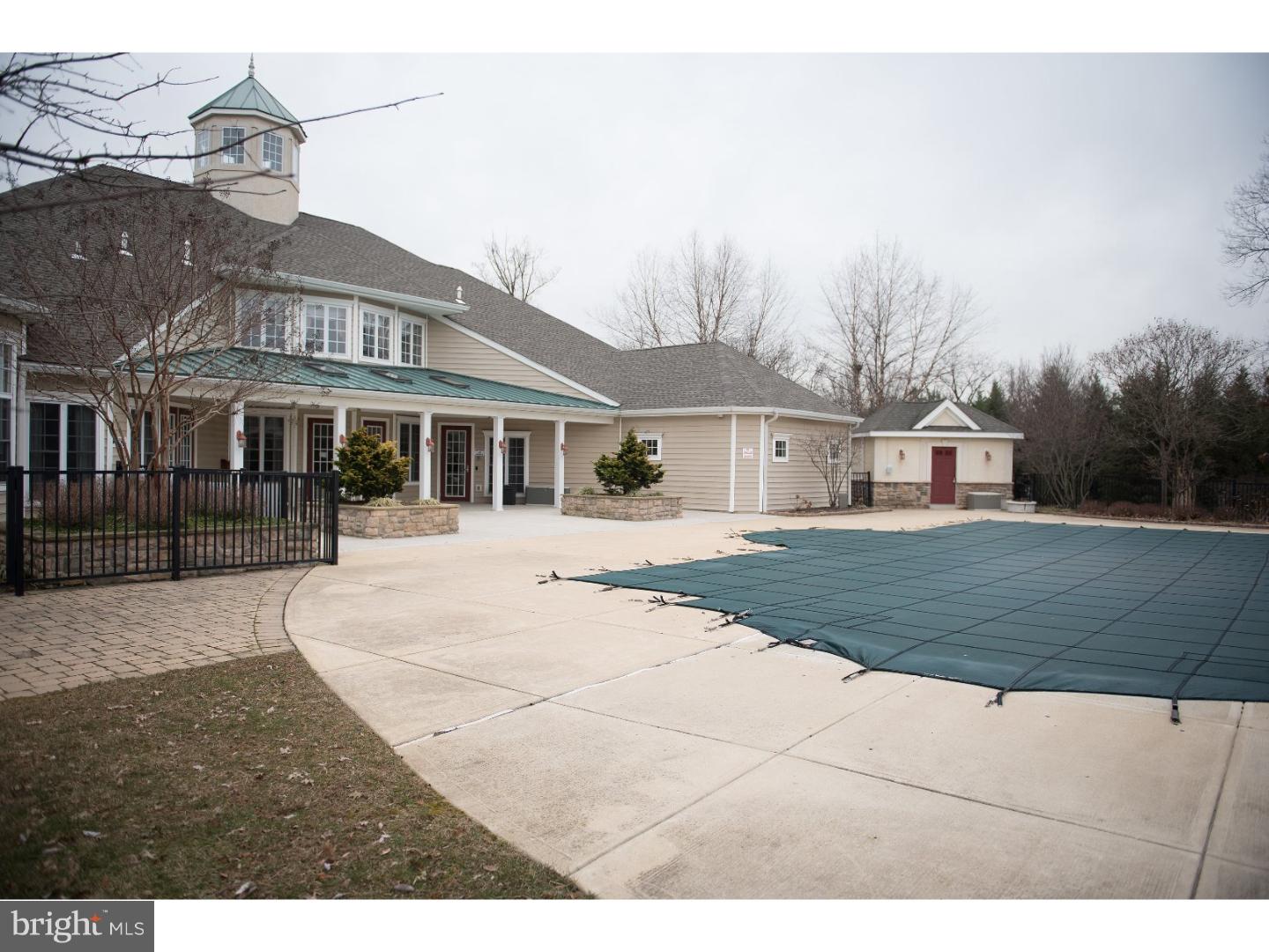 CREEKSIDE VILLAGE - Residential