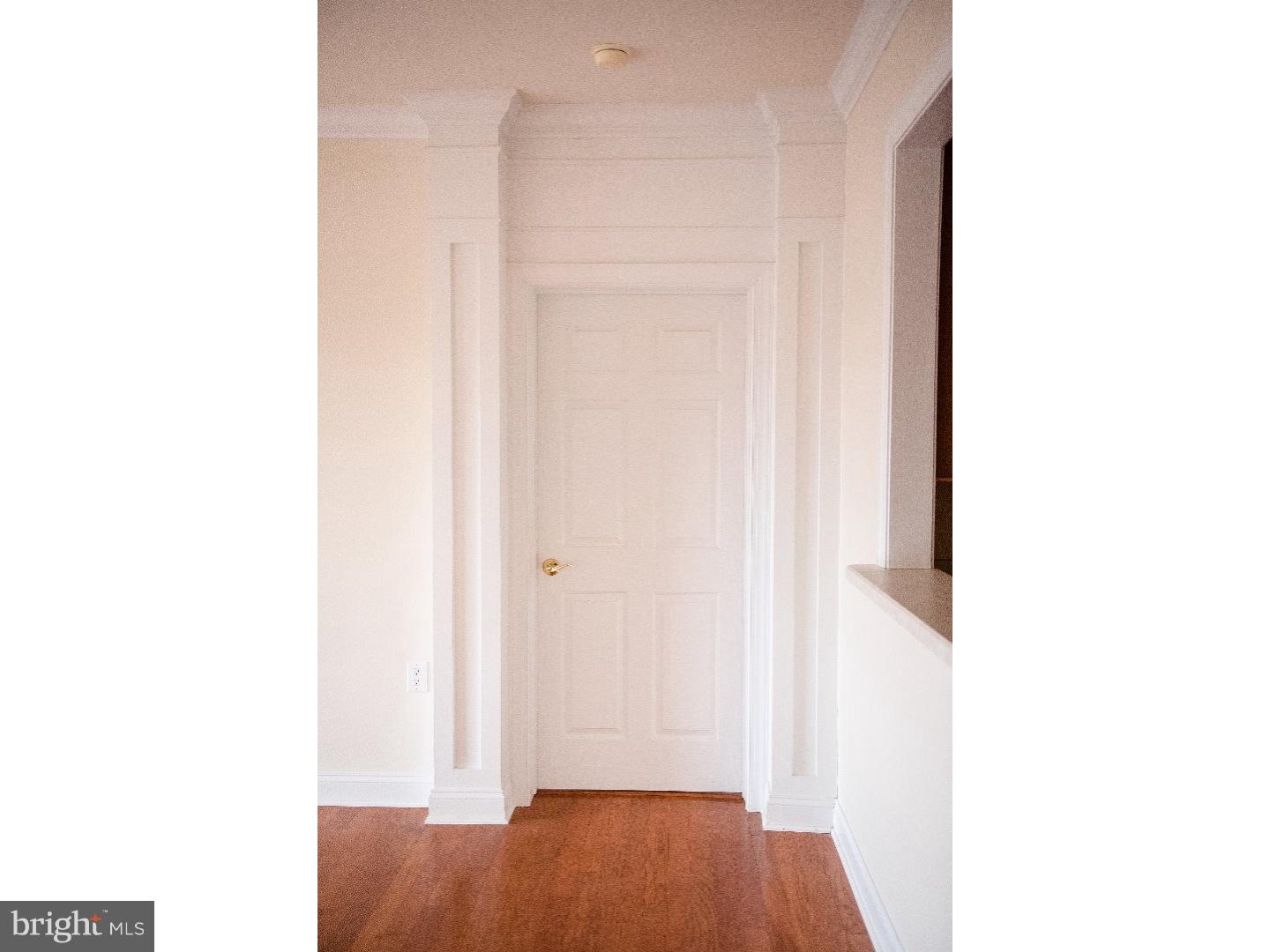 CREEKSIDE VILLAGE - Residential