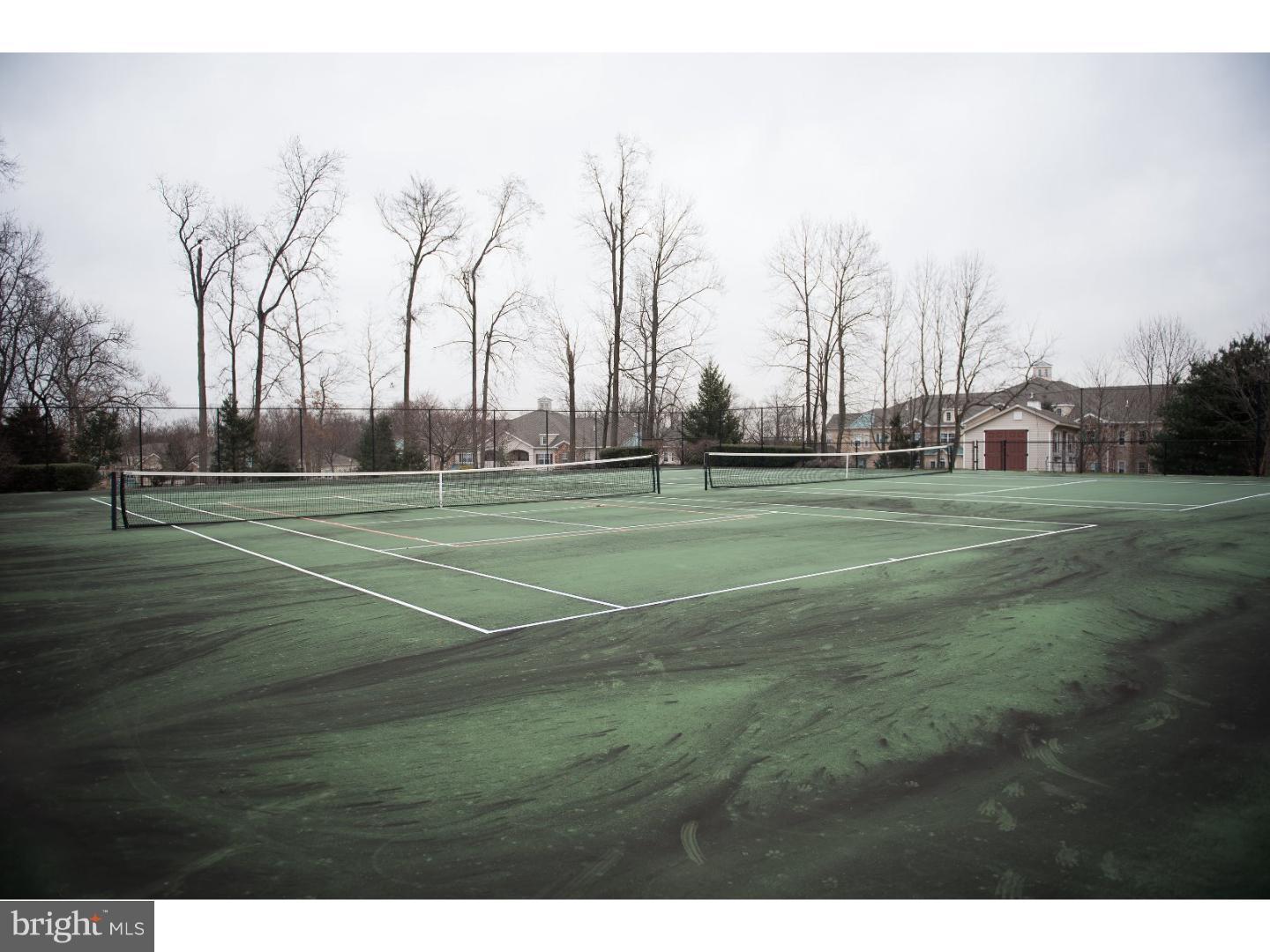 CREEKSIDE VILLAGE - Residential