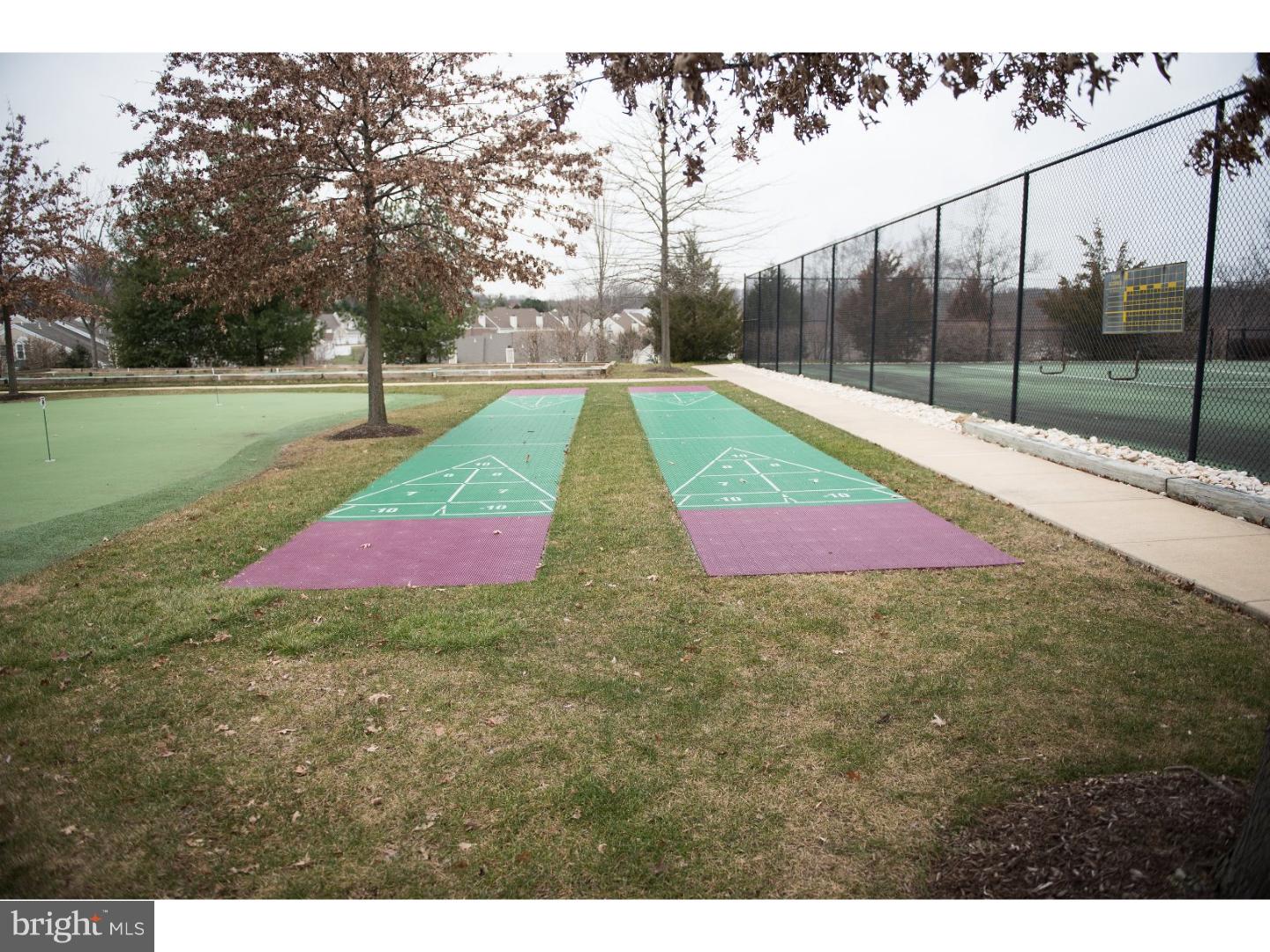 CREEKSIDE VILLAGE - Residential