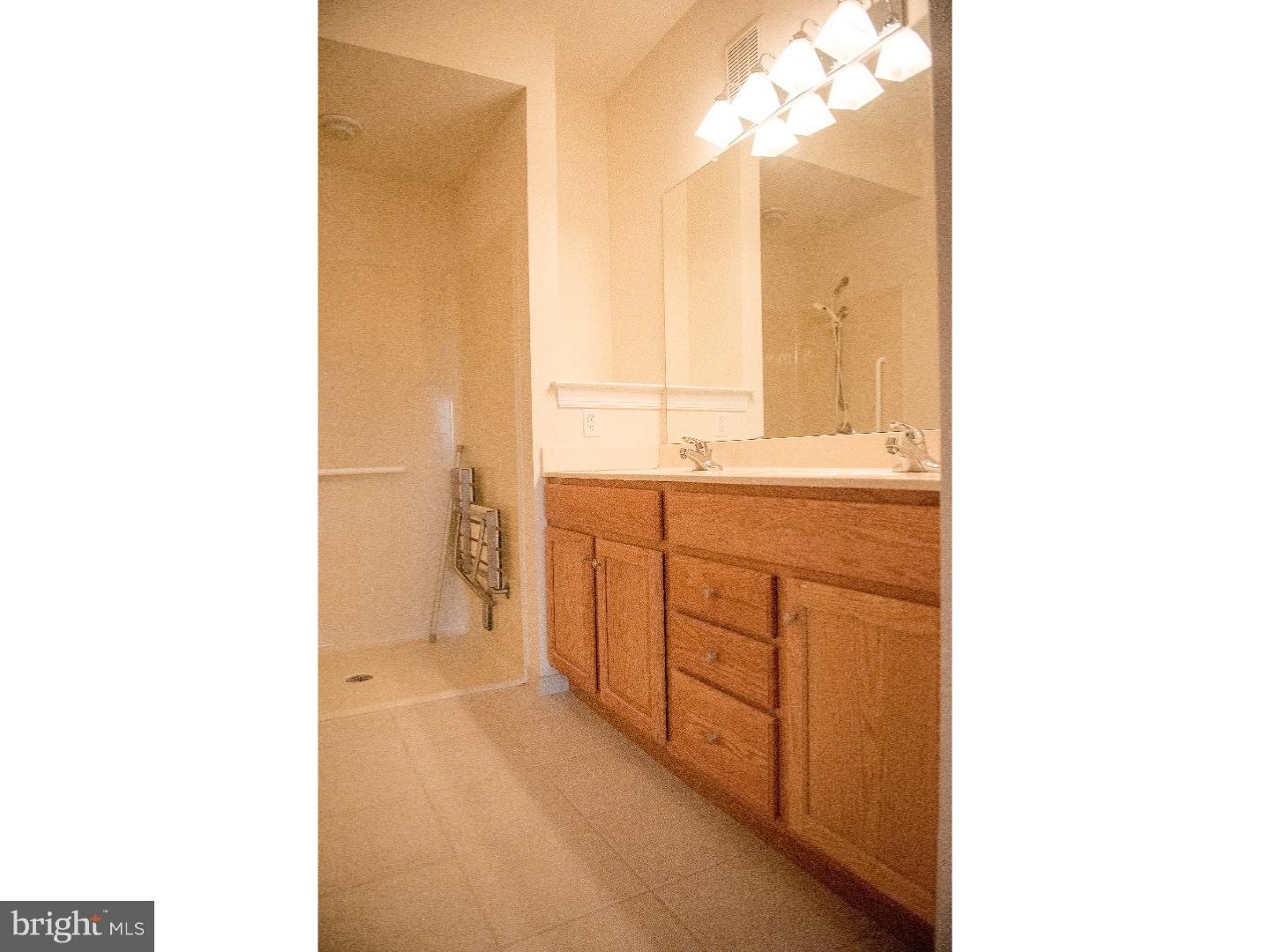 CREEKSIDE VILLAGE - Residential