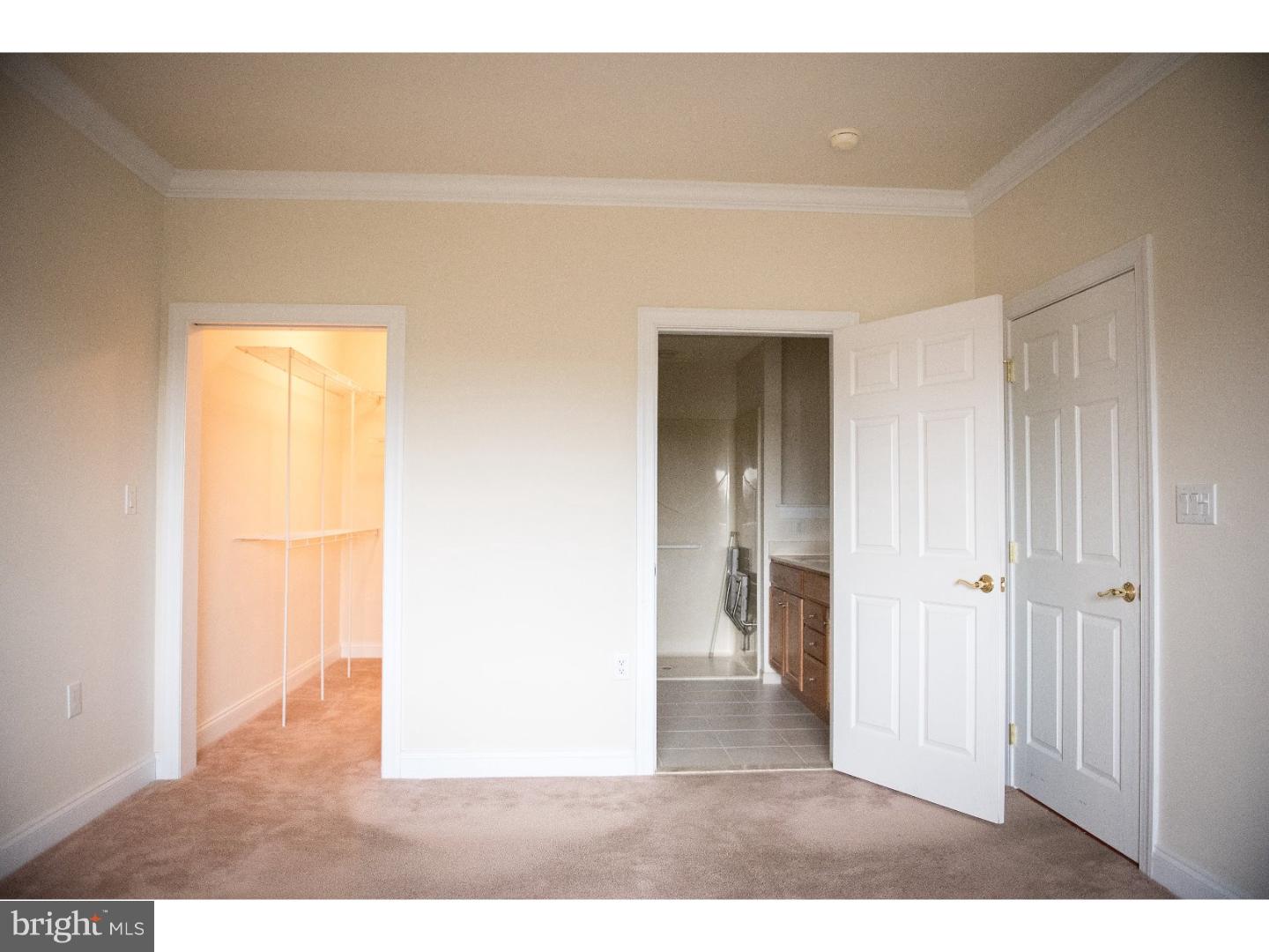 CREEKSIDE VILLAGE - Residential