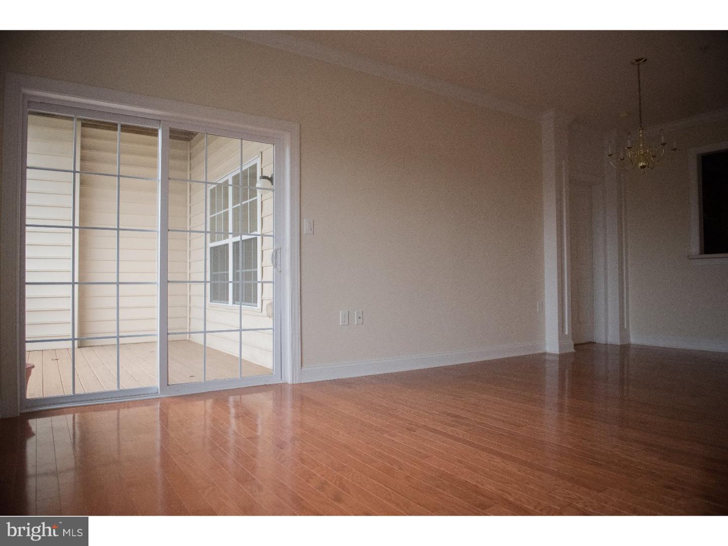 CREEKSIDE VILLAGE - Residential