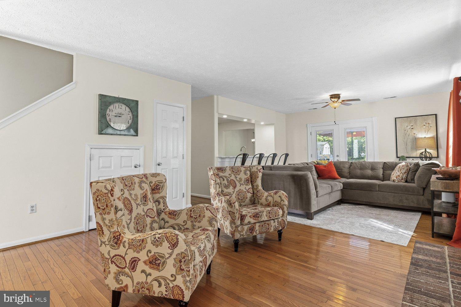 6103 GRAY WOLF COURT