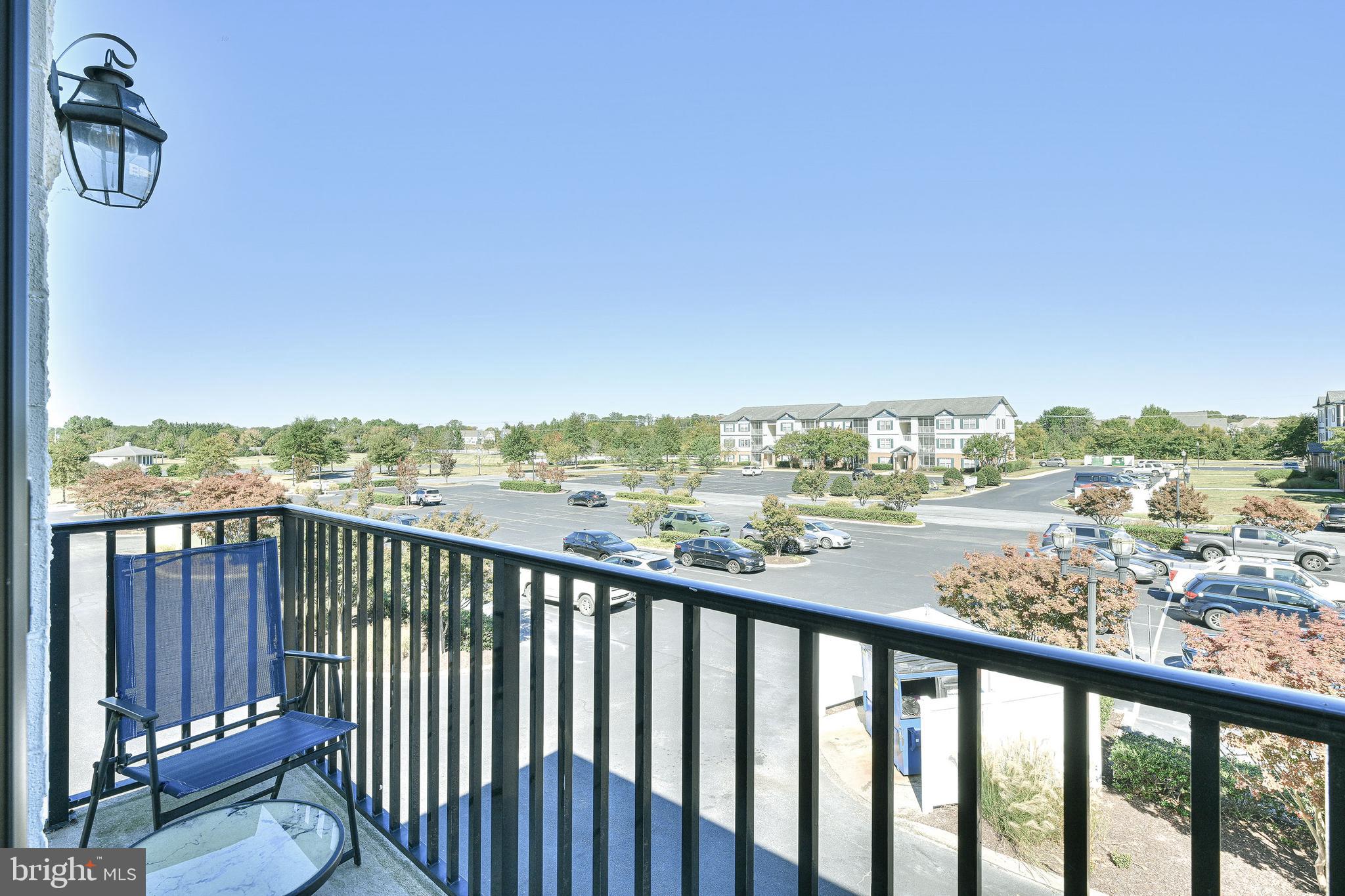 17388 N VILLAGE MAIN BOULEVARD 28