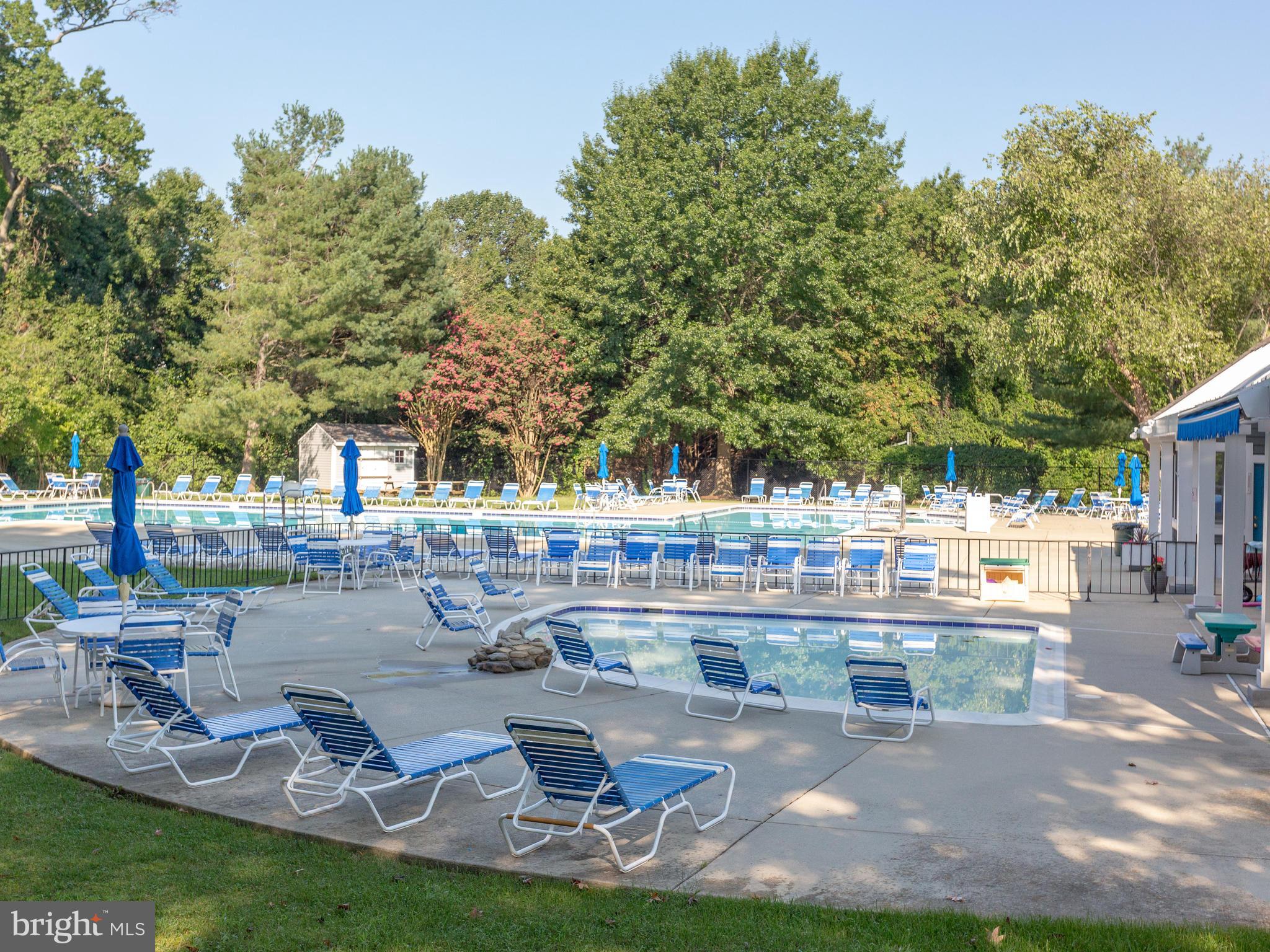 HUNT MEADOW - Residential