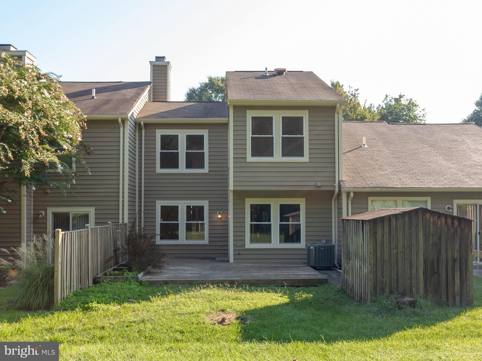 HUNT MEADOW - Residential