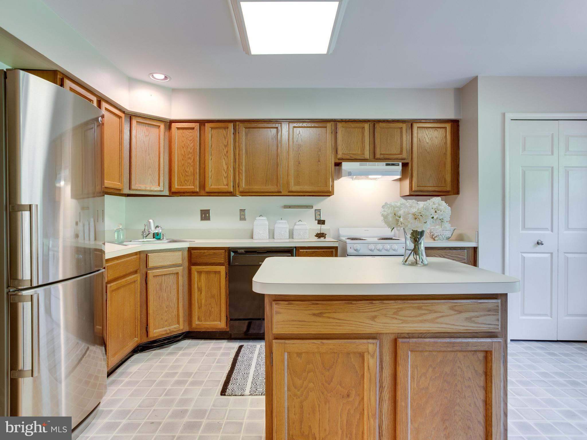 HUNT MEADOW - Residential