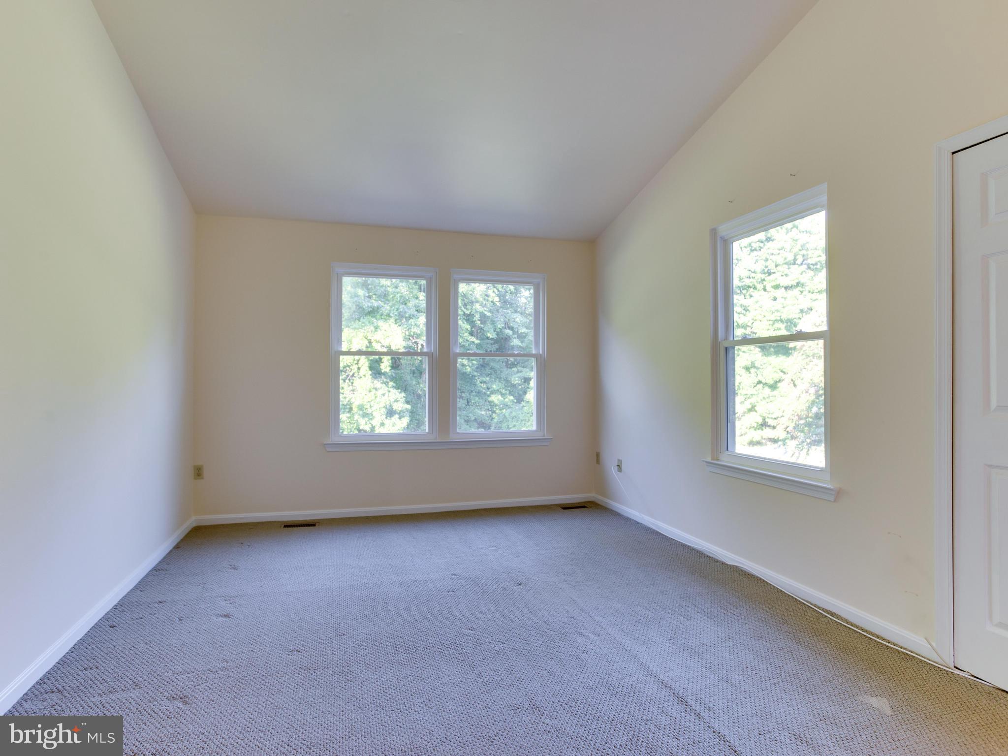 HUNT MEADOW - Residential