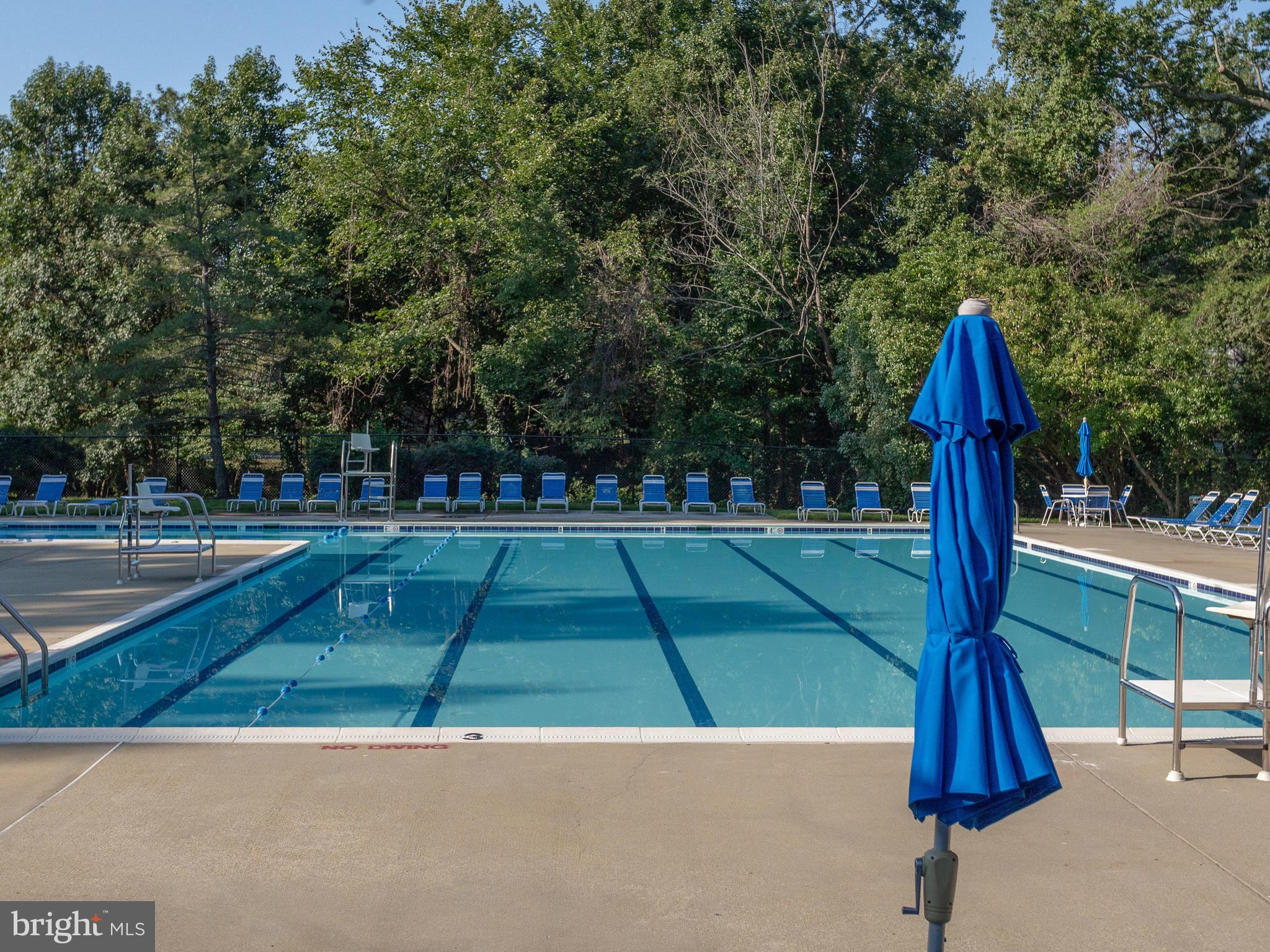 HUNT MEADOW - Residential