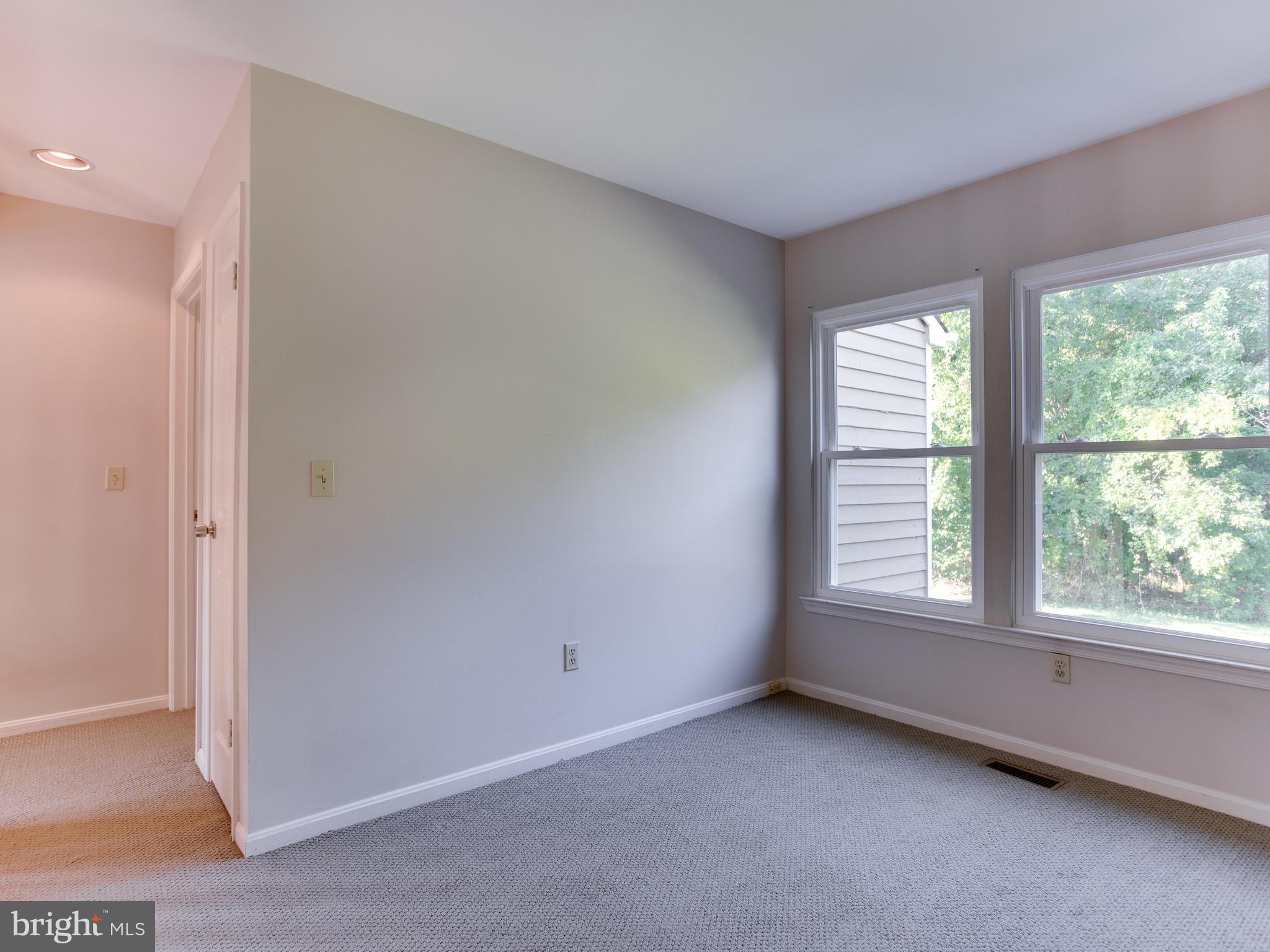 HUNT MEADOW - Residential