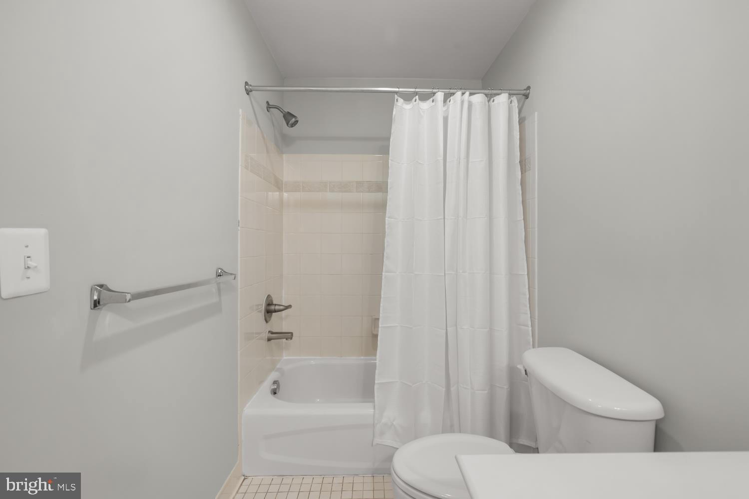 DOMINION VALLEY COUNTRY CLUB - Residential