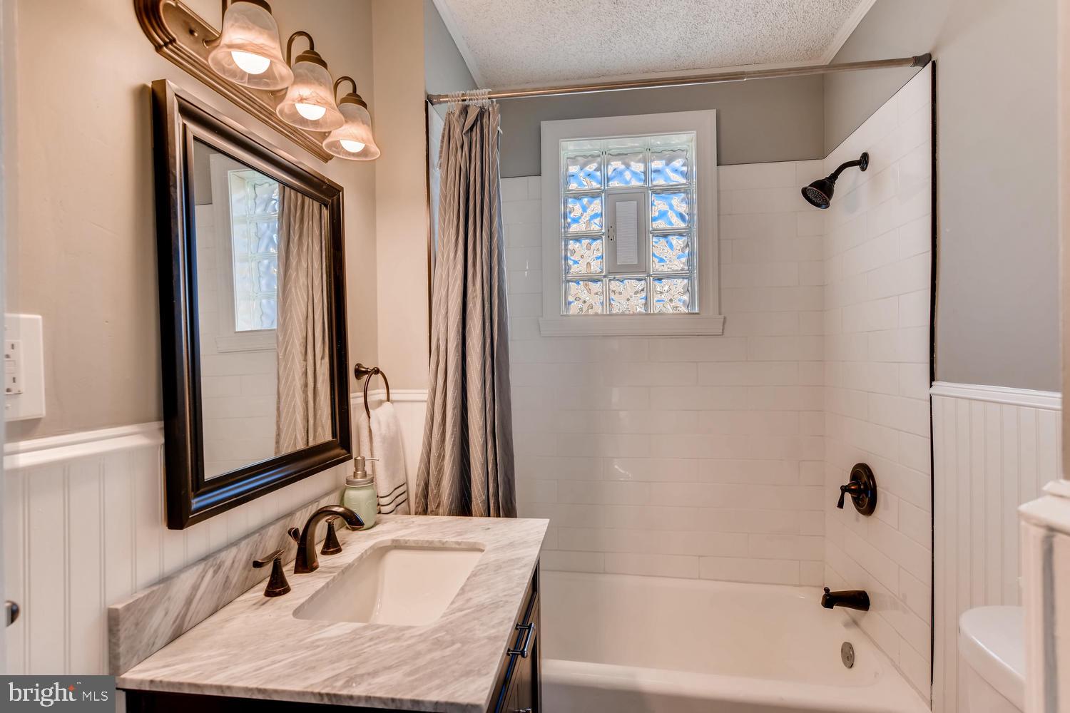 HAMILTON HEIGHTS - Residential