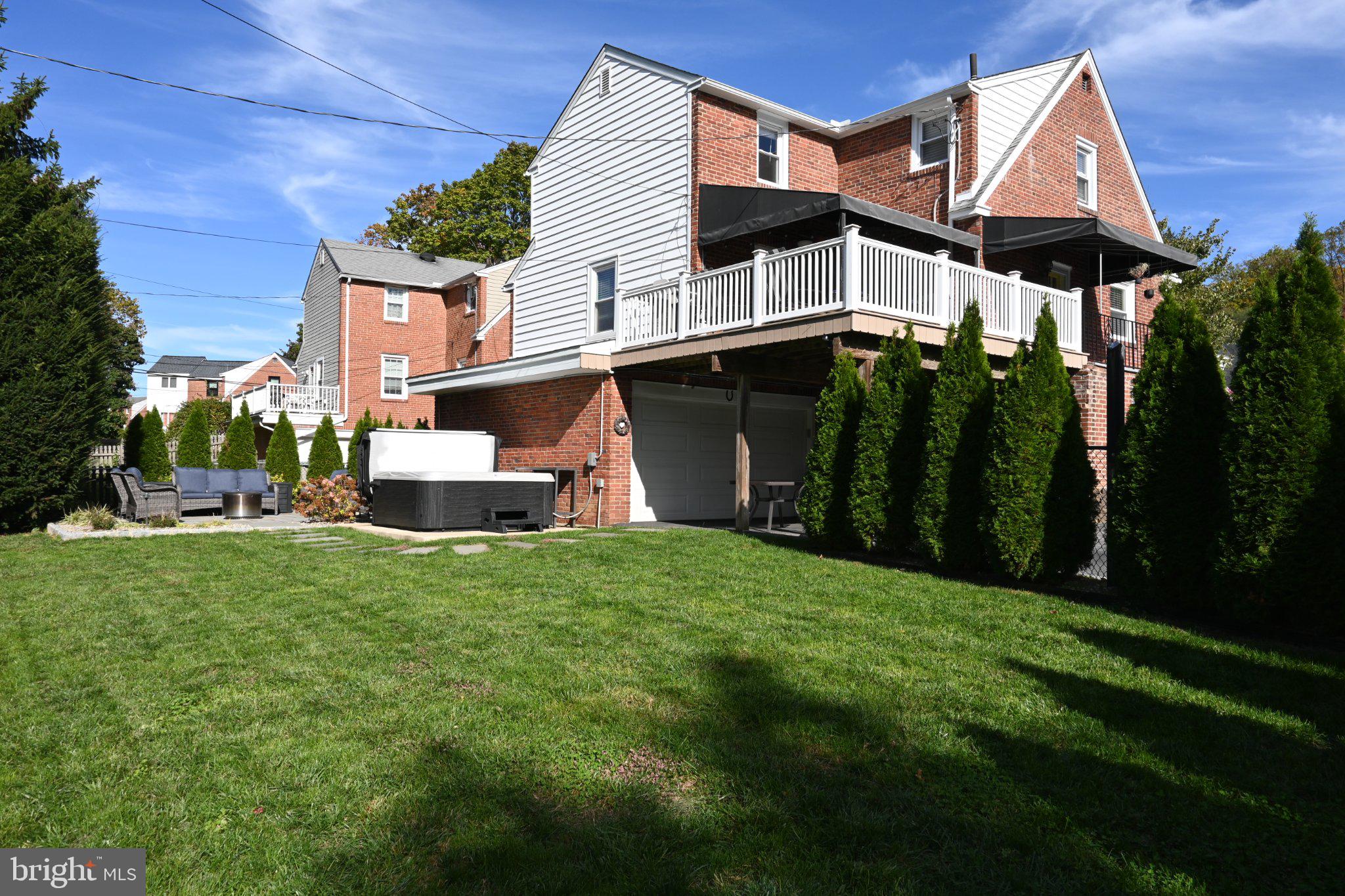 1012 EDGEWOOD DRIVE