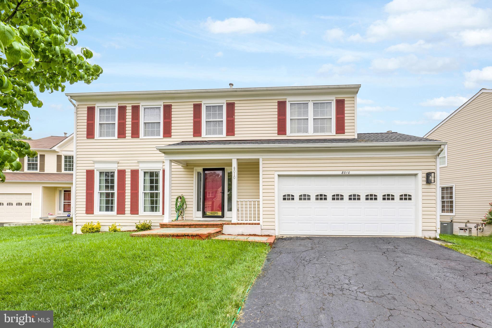 LANDSDOWNE - Residential Lease