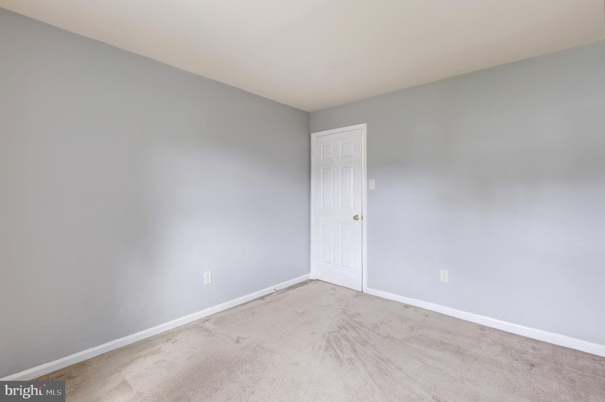 LANDSDOWNE - Residential Lease