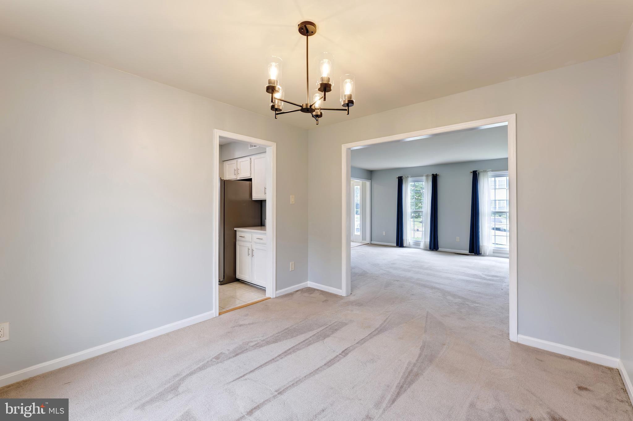 LANDSDOWNE - Residential Lease