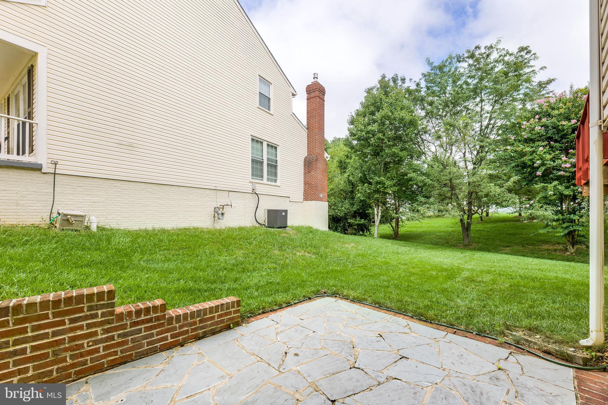 LANDSDOWNE - Residential Lease