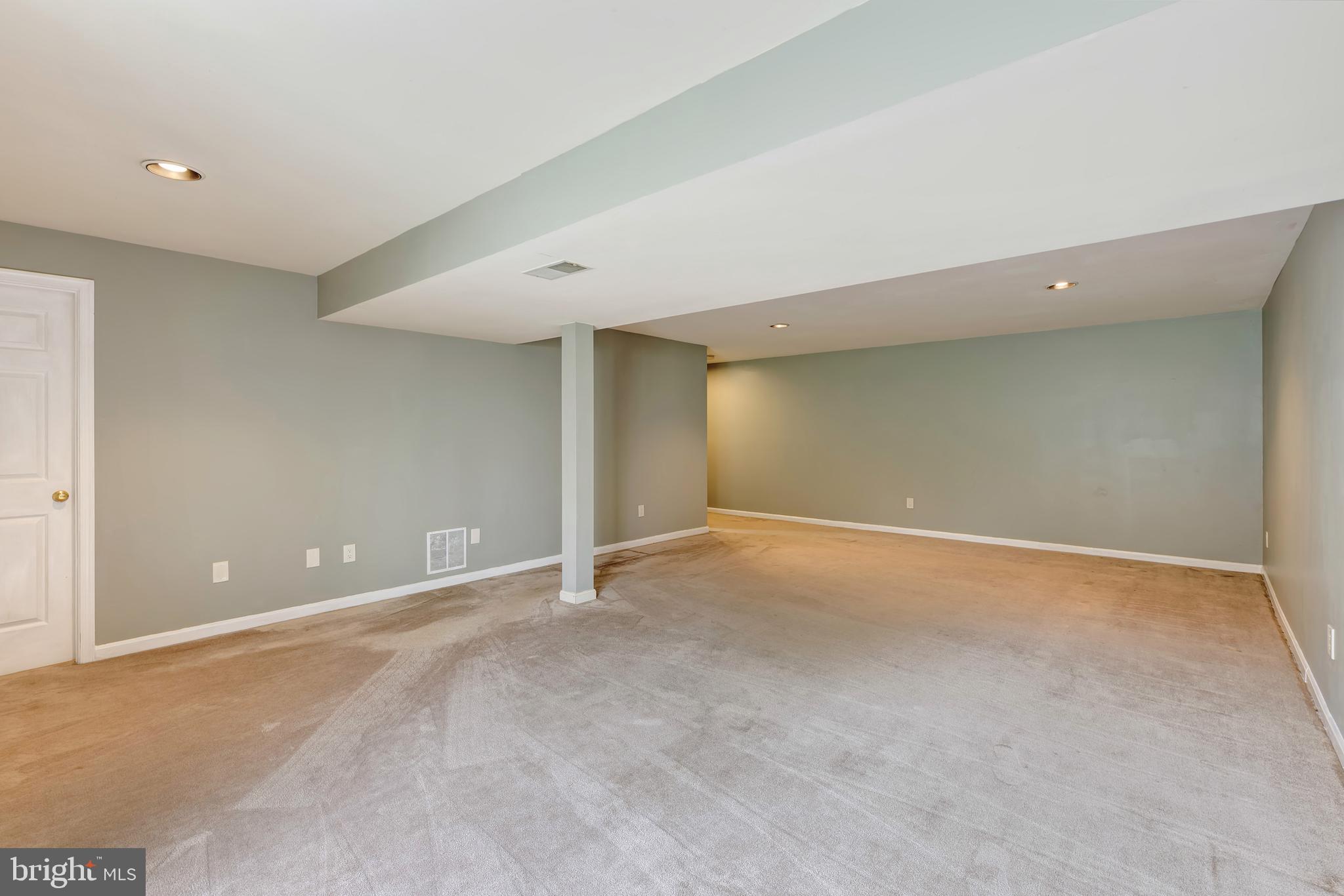 LANDSDOWNE - Residential Lease