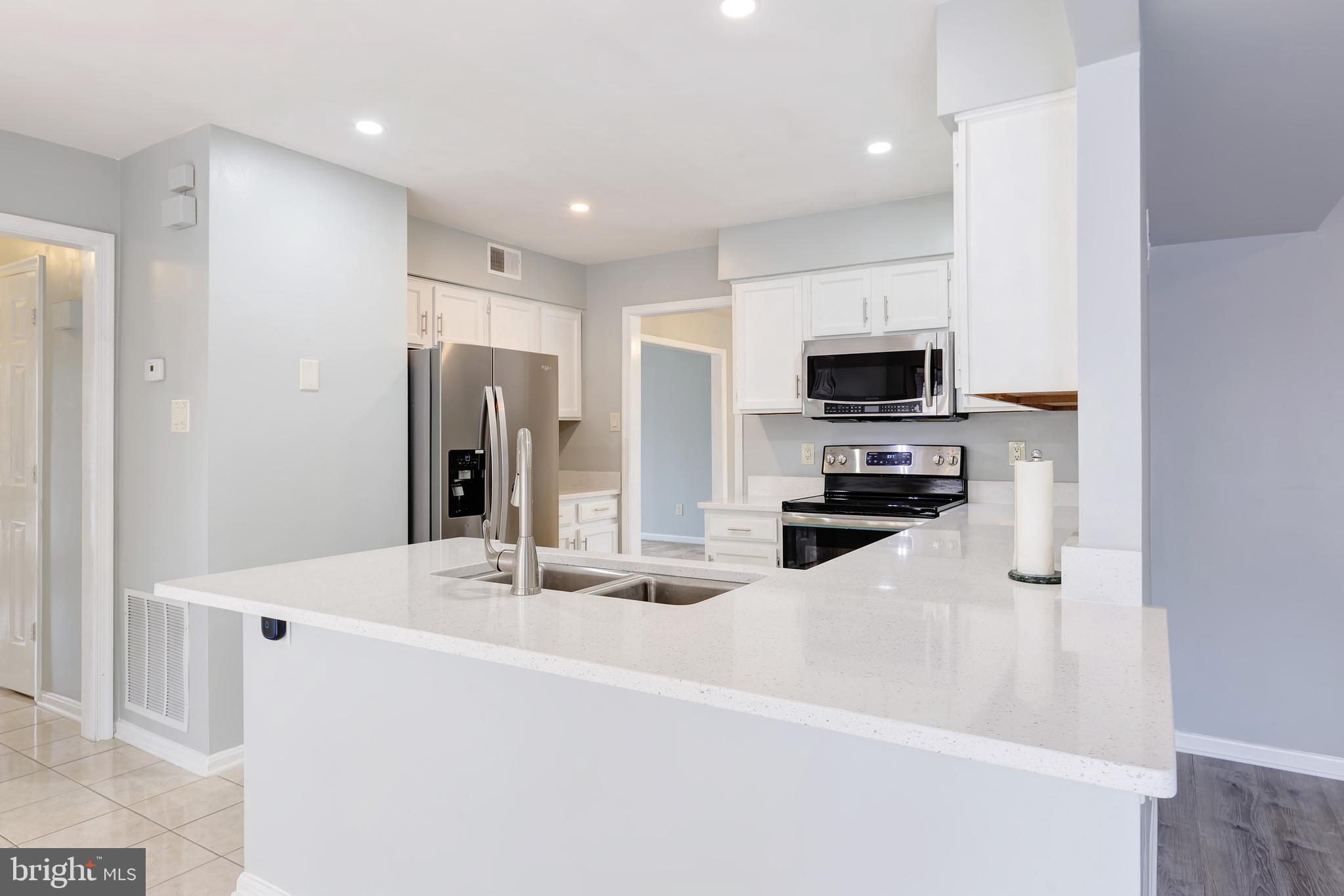 LANDSDOWNE - Residential Lease