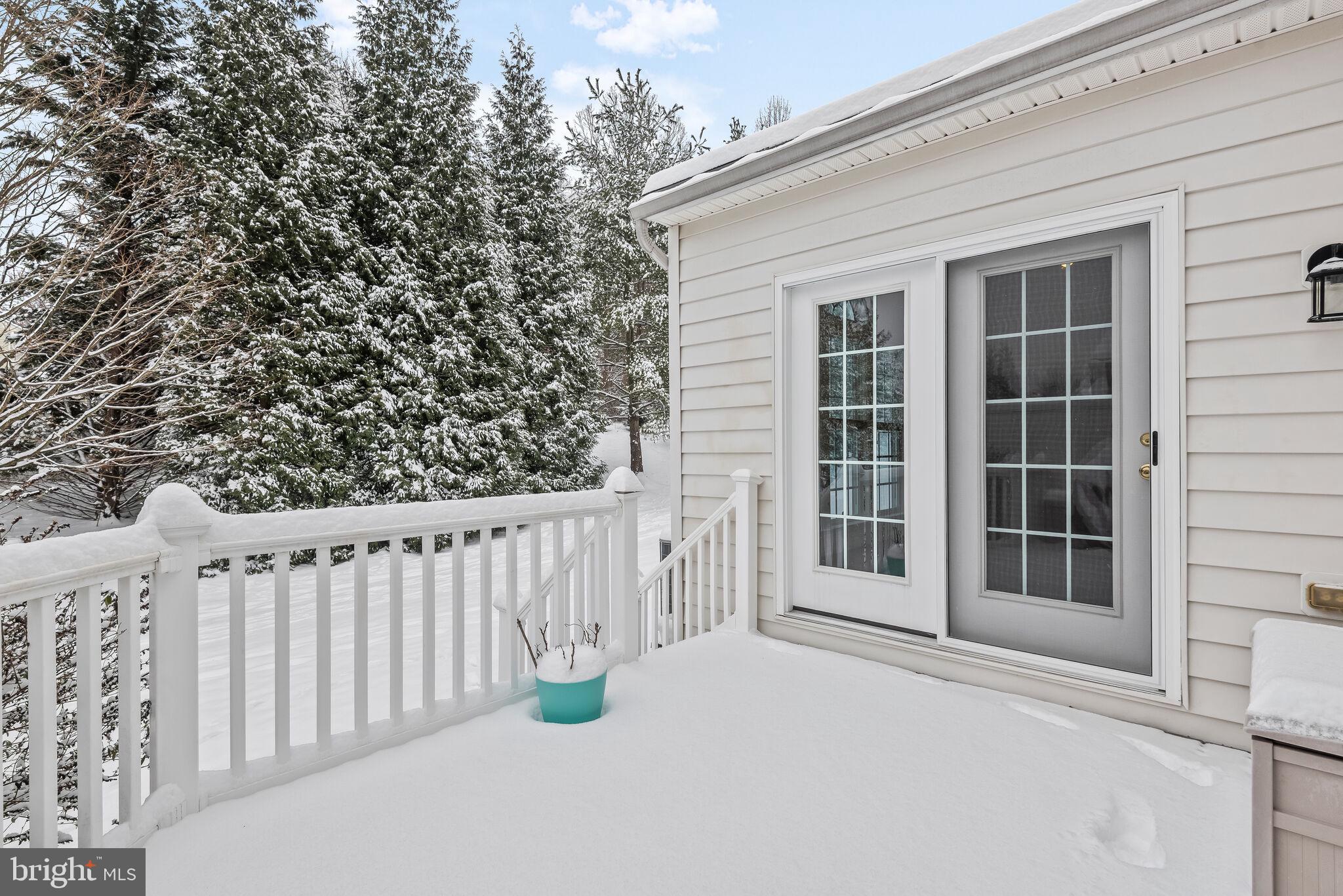 HEARTHSTONE AT VILLAGE CREST CONDOMINIUMS - Residential