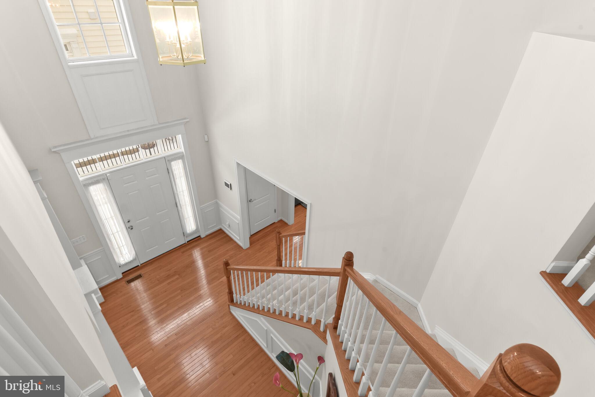 HEARTHSTONE AT VILLAGE CREST CONDOMINIUMS - Residential