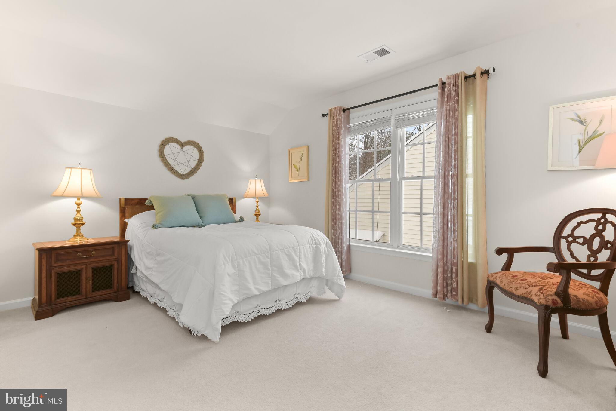 HEARTHSTONE AT VILLAGE CREST CONDOMINIUMS - Residential