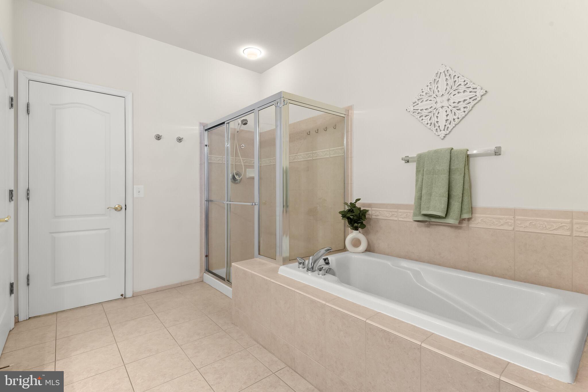 HEARTHSTONE AT VILLAGE CREST CONDOMINIUMS - Residential