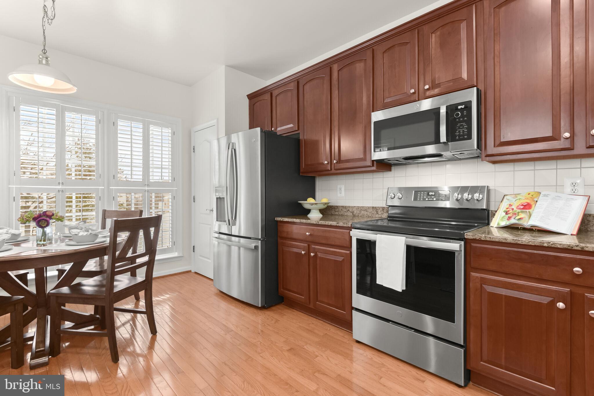 HEARTHSTONE AT VILLAGE CREST CONDOMINIUMS - Residential