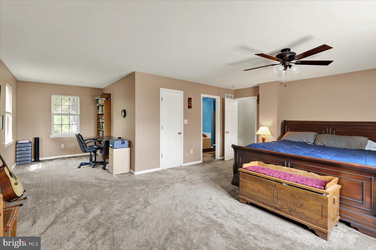 CREEKSIDE - Residential