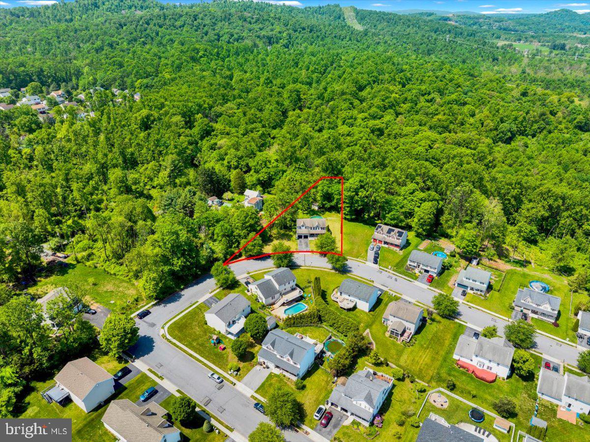 CREEKSIDE - Residential