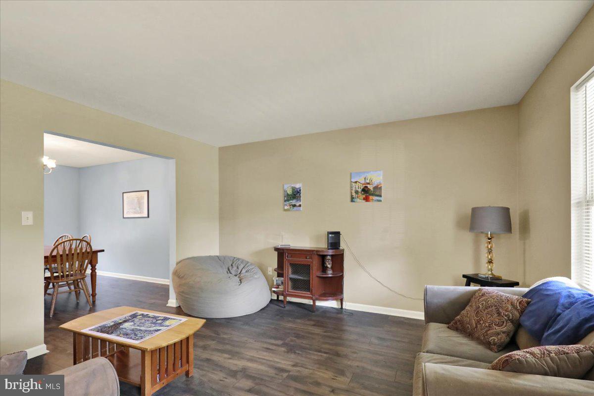 CREEKSIDE - Residential