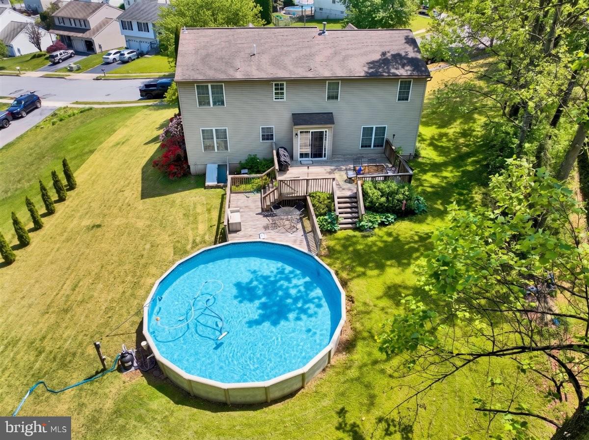 CREEKSIDE - Residential