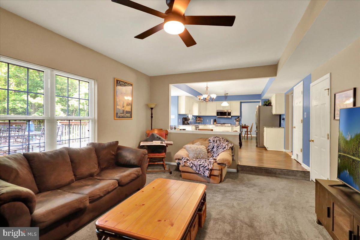 CREEKSIDE - Residential