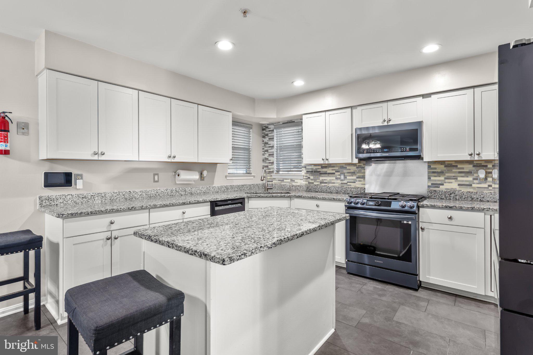 10504 GLOUCESTER LANE