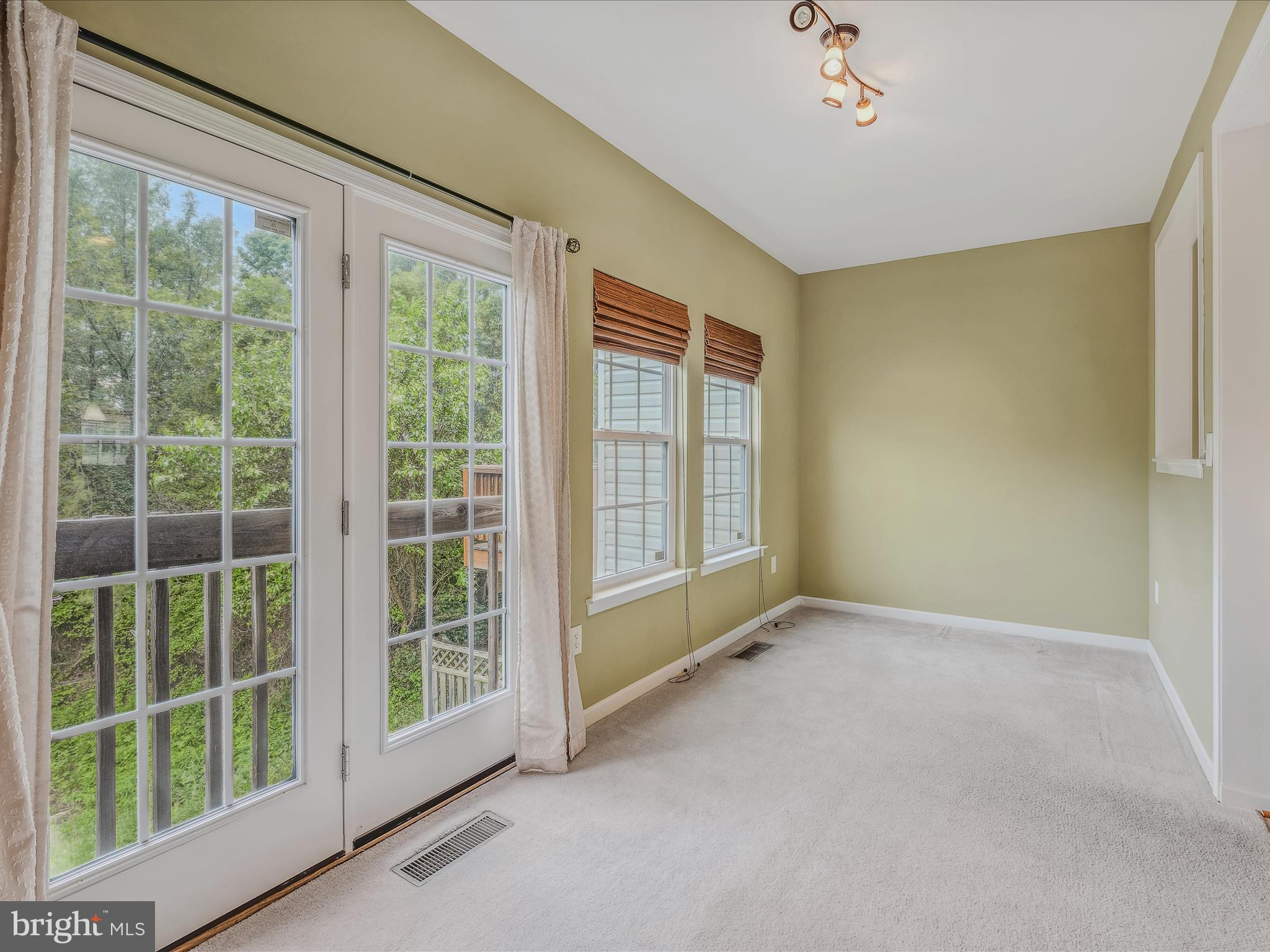 WINDMILL CROSSING - Residential Lease