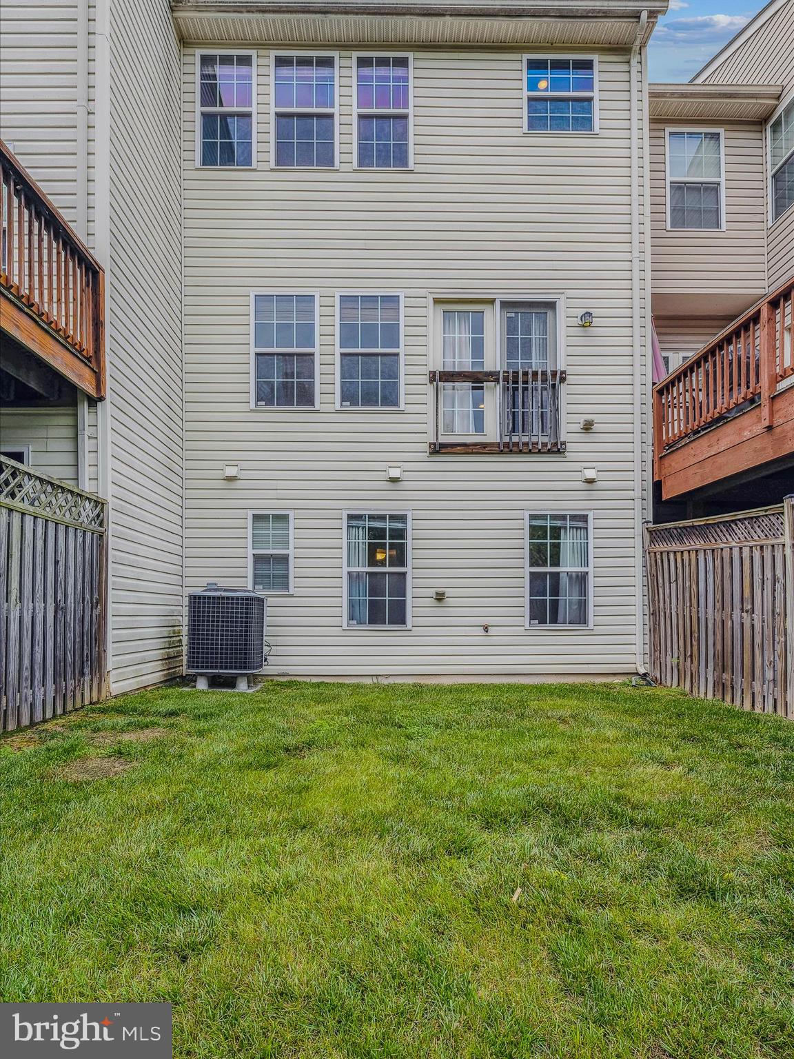 WINDMILL CROSSING - Residential Lease