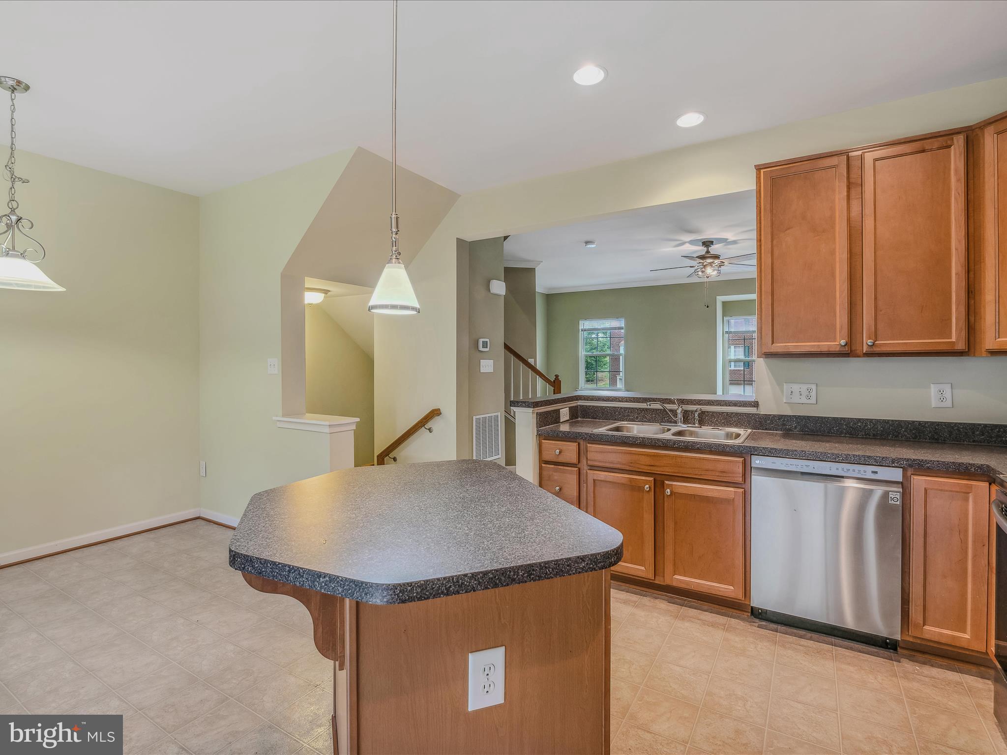 WINDMILL CROSSING - Residential Lease